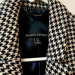 Banana Republic Pea 🧥